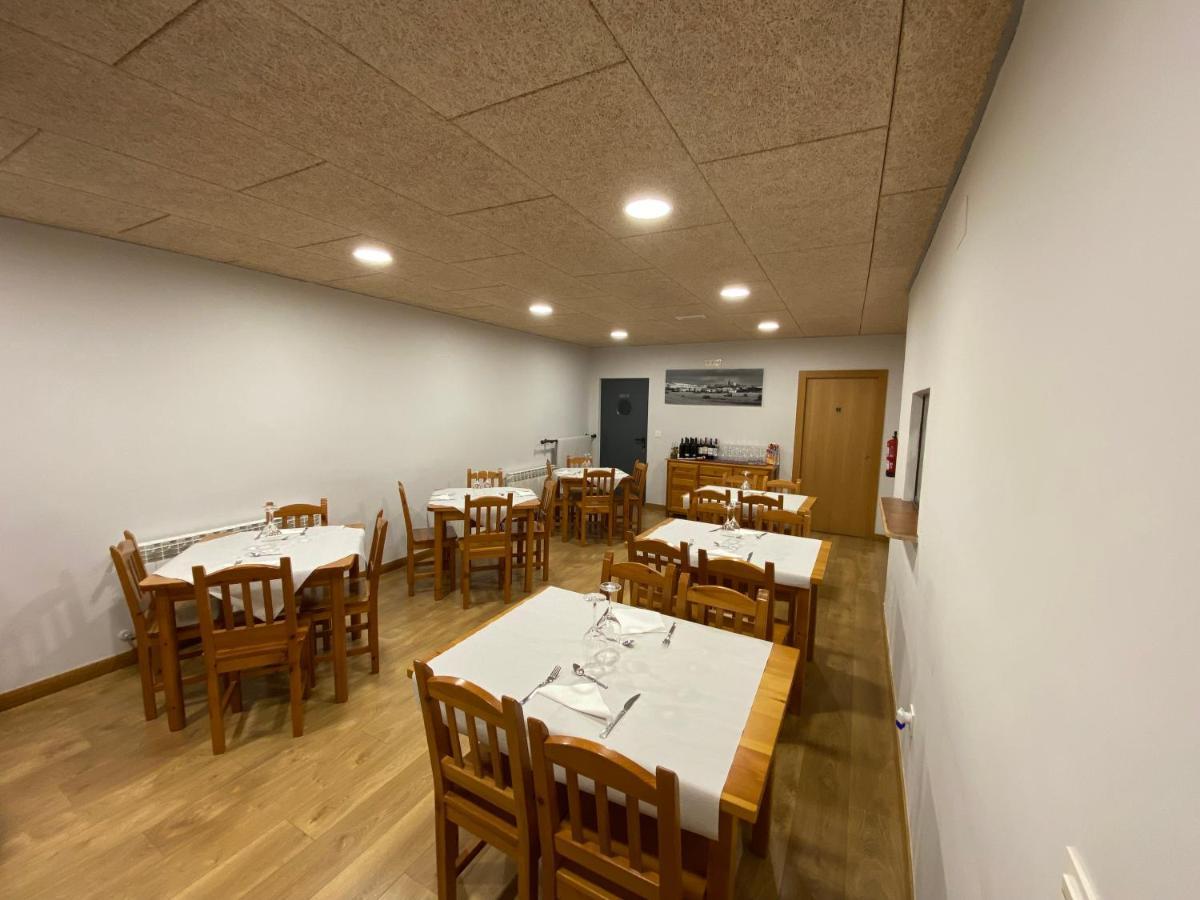 Albergue El Camino De Santovenia Santovenia De Oca Zewnętrze zdjęcie