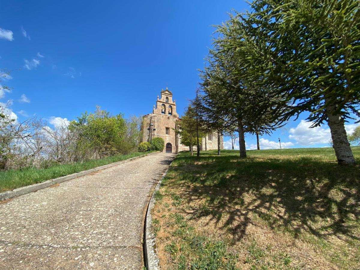 Albergue El Camino De Santovenia Santovenia De Oca Zewnętrze zdjęcie